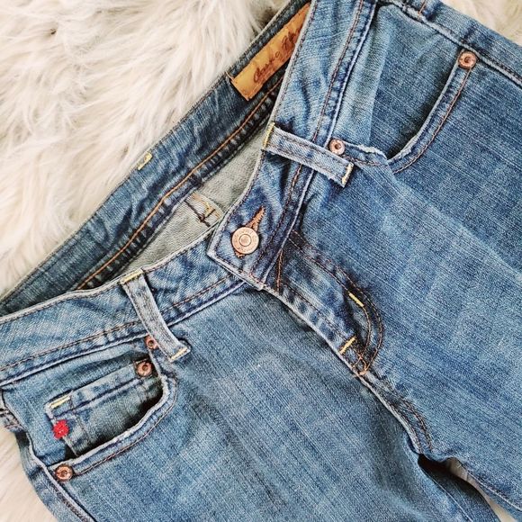 SEVEN7 DENIM JEANS IN CLASSIC FLARE MEDIUM WASH DISTRESSED TONE WITH STRETCH - Picture 3 of 11